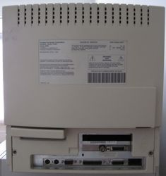 Compaq Presario 433's back view